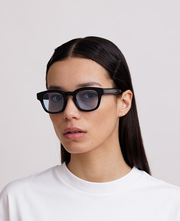 AUSTIN REVEAL - Black / Transparent Blue tint