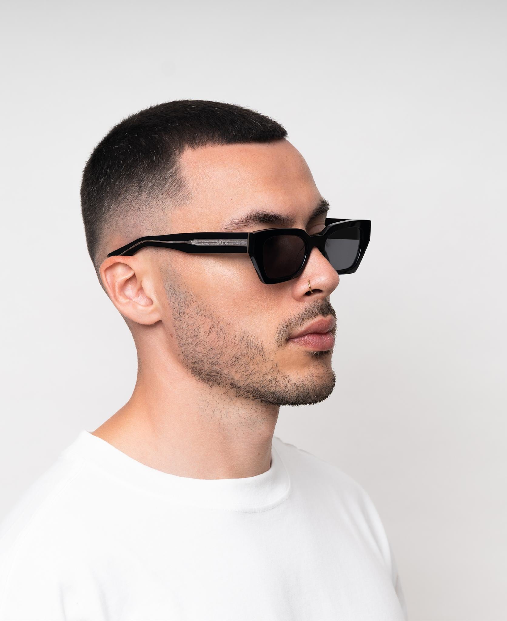 LUNA - Black / Transparent Grey – MESSYWEEKEND